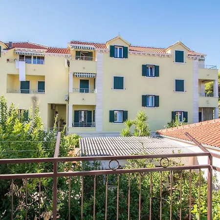 Lena Apartment